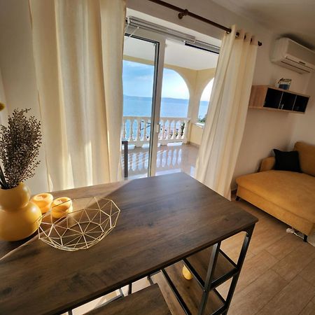 Lucija Apartment Karlobag Luaran gambar