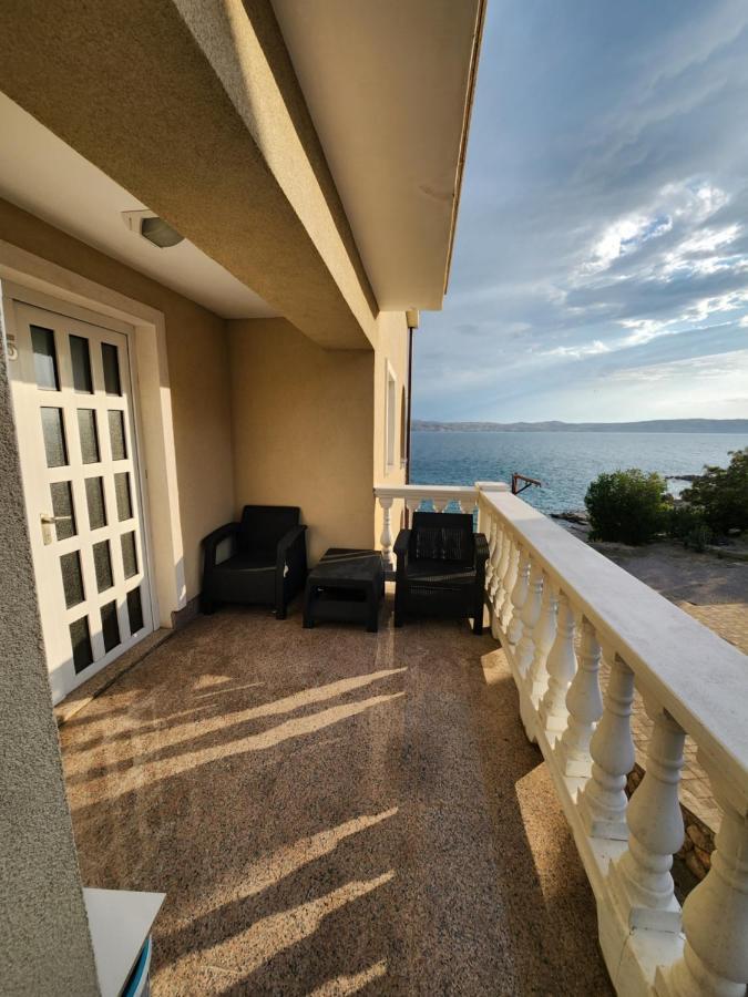 Lucija Apartment Karlobag Luaran gambar