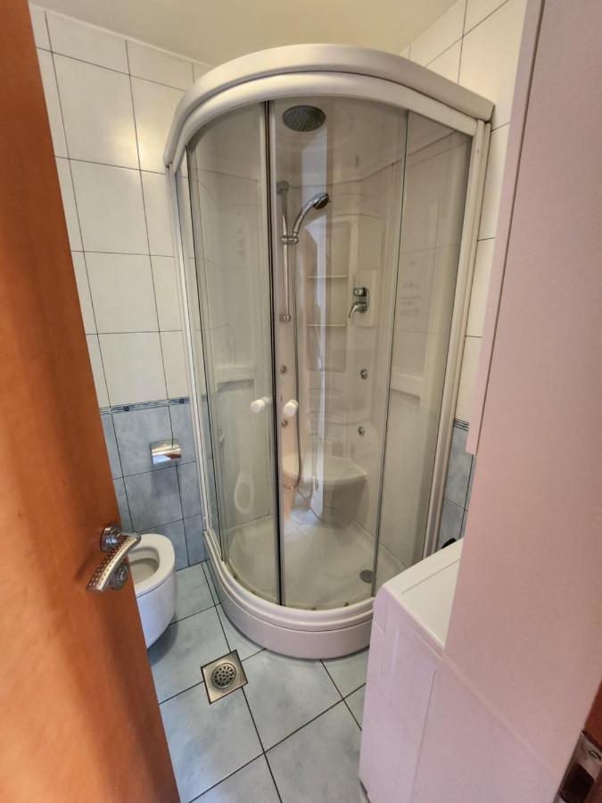 Lucija Apartment Karlobag Luaran gambar