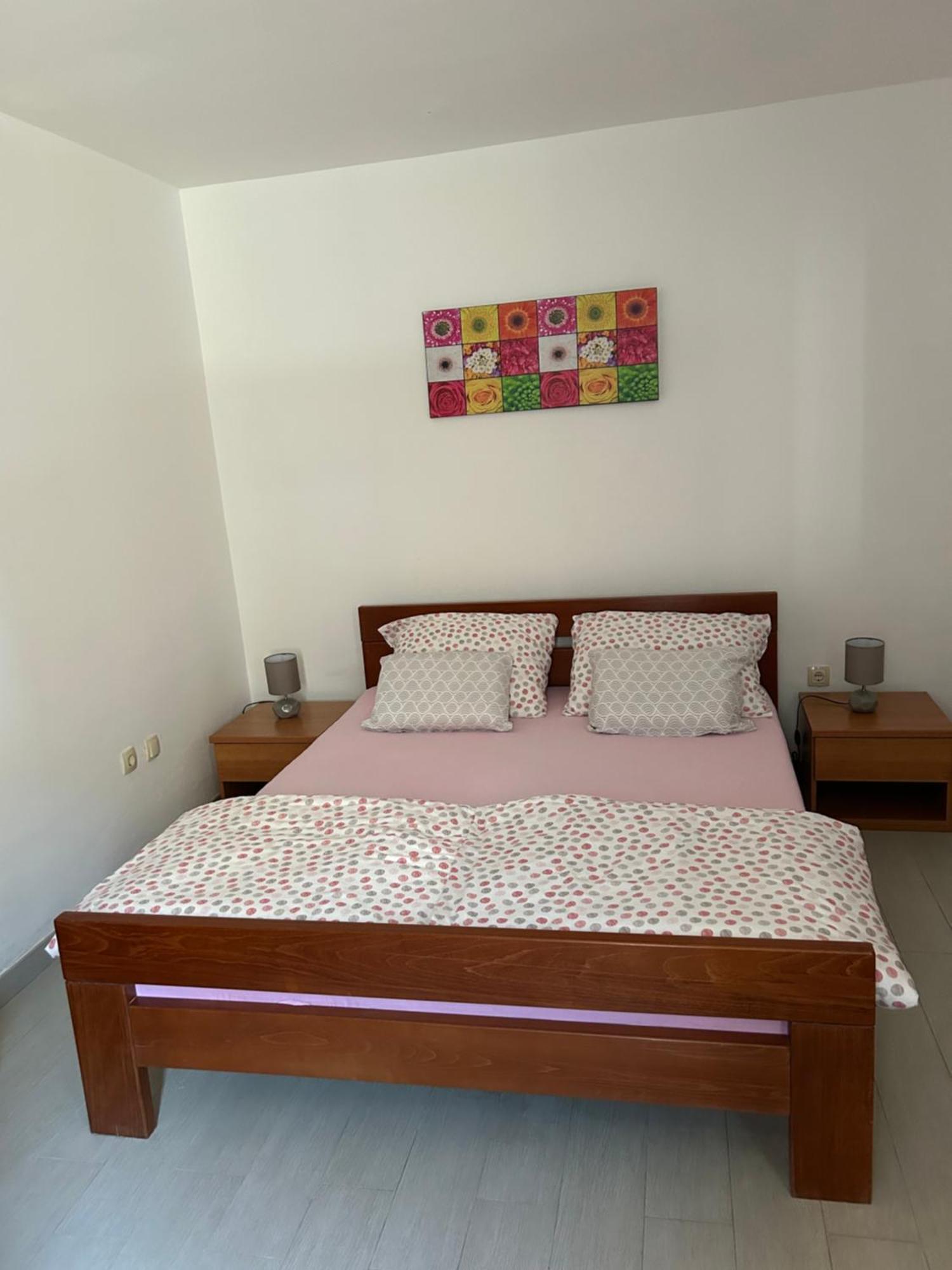 Lucija Apartment Karlobag Luaran gambar