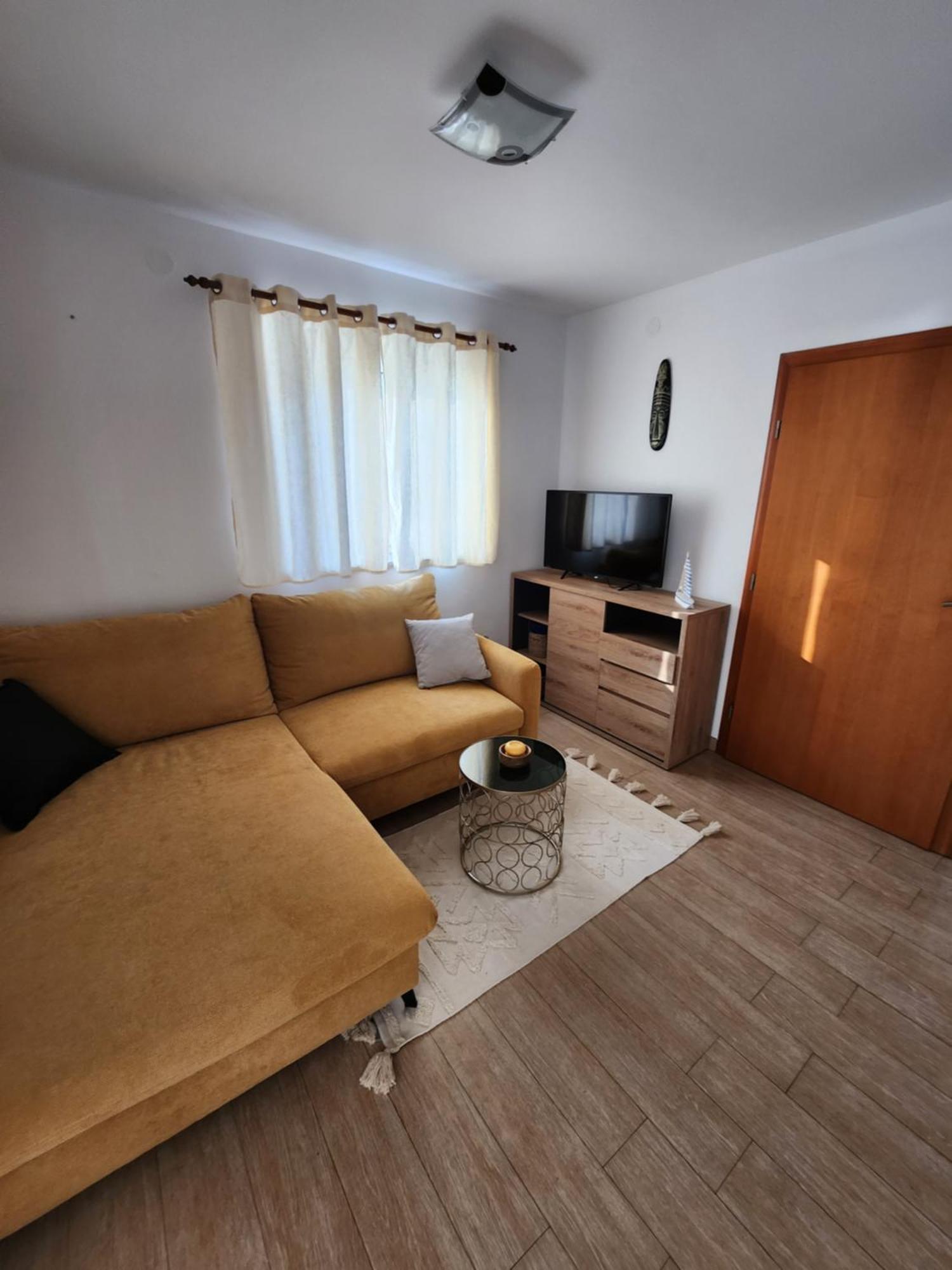 Lucija Apartment Karlobag Luaran gambar